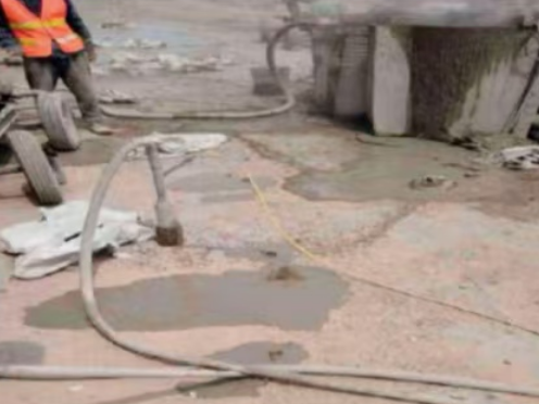 长兴水泥混凝土路面板底注浆技术 路面脱空注浆整治方案